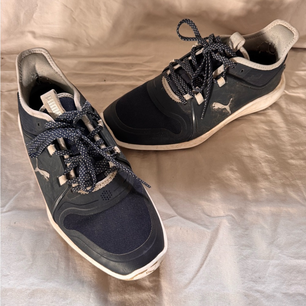 Puma Blue and Gray Golf Shoes with Classic Silhouette